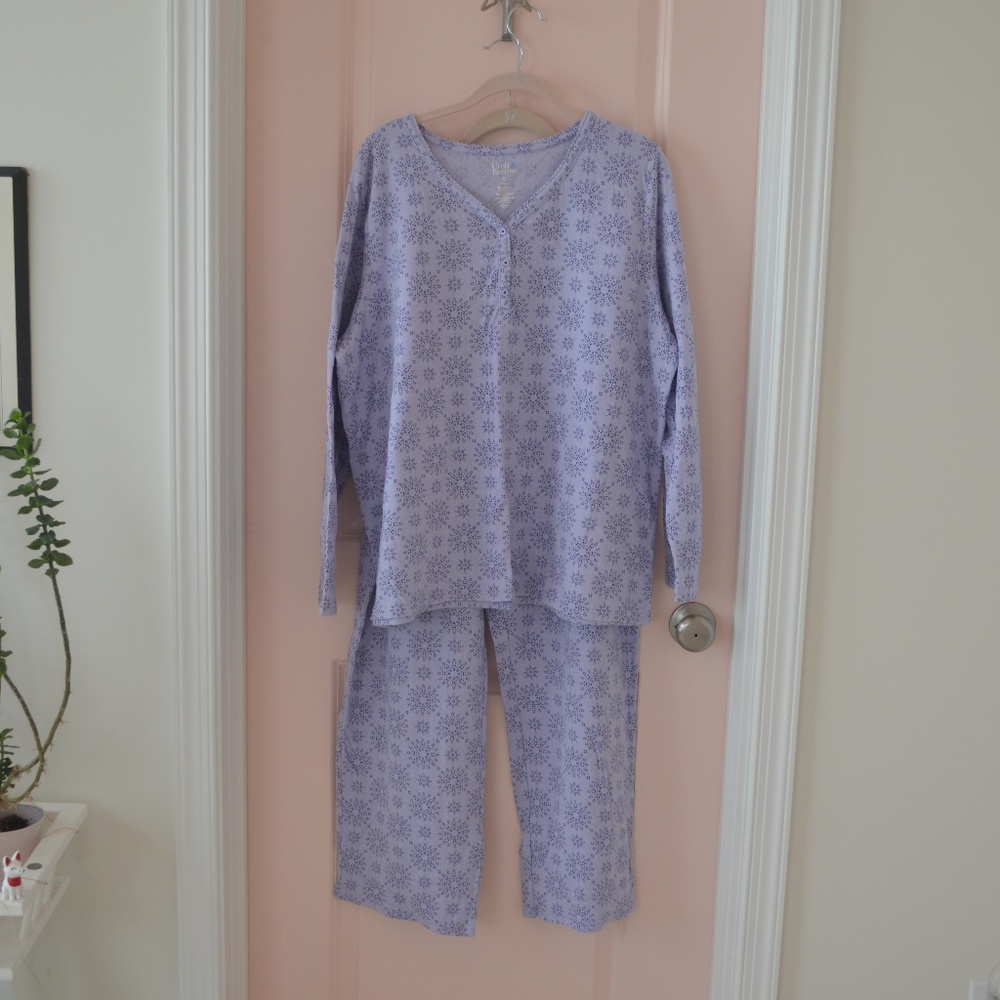 EUC Light Purple Floral Pattern Long Sleeve Pajama